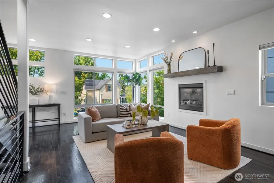 223 NW 87th St, Seattle, WA 98117 - #3
