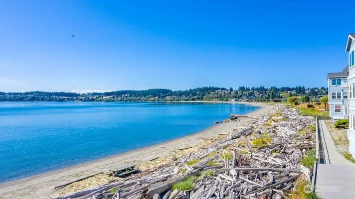 651 SE Bayshore . Drive #B201, Oak Harbor, WA 98277 - #3