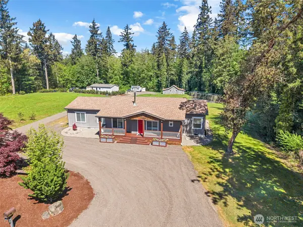 9889 Sportsman Club Road Ne, Bainbridge Island, WA 98110