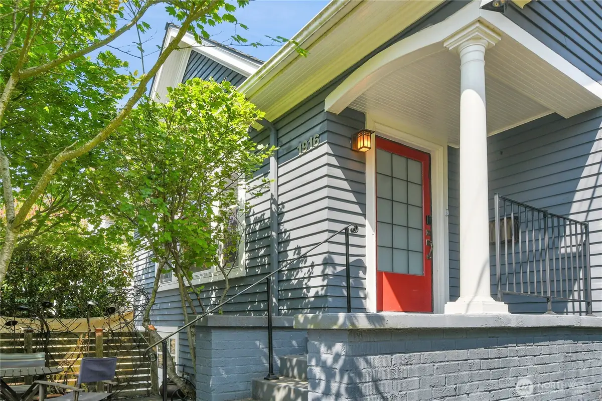 1916 11th Avenue W, Seattle, WA 98119 - #1