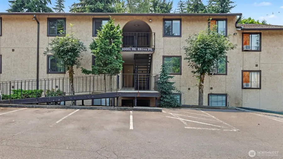 10021 SE 235th Place #B303, Kent, WA 98031 - #2