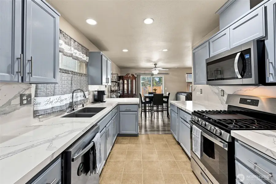 211 177th Street E, Spanaway, WA 98387 - #3