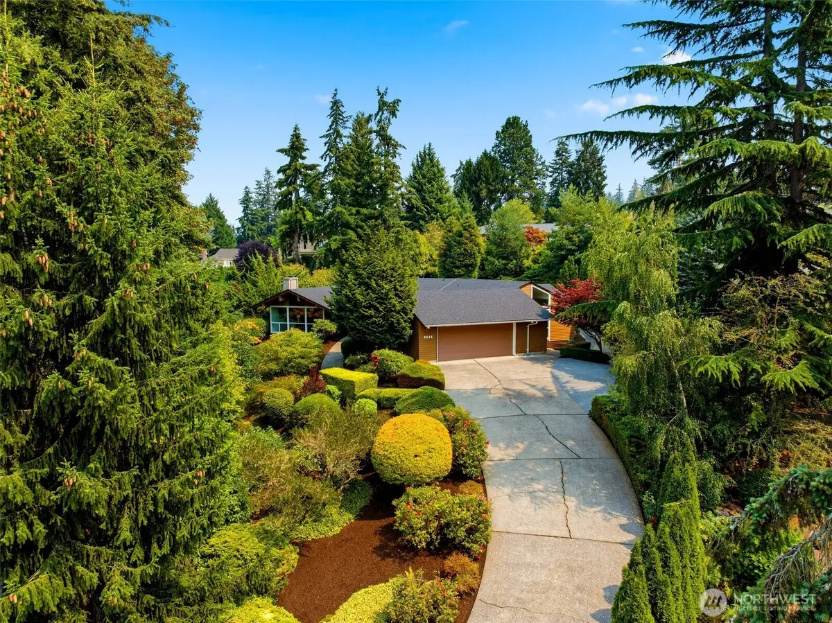 8626 NE 26th Place, Clyde Hill, WA 98004 - #1