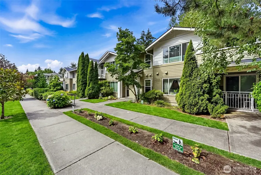 10931 124th Avenue Ne #206, Kirkland, WA 98033 - #2