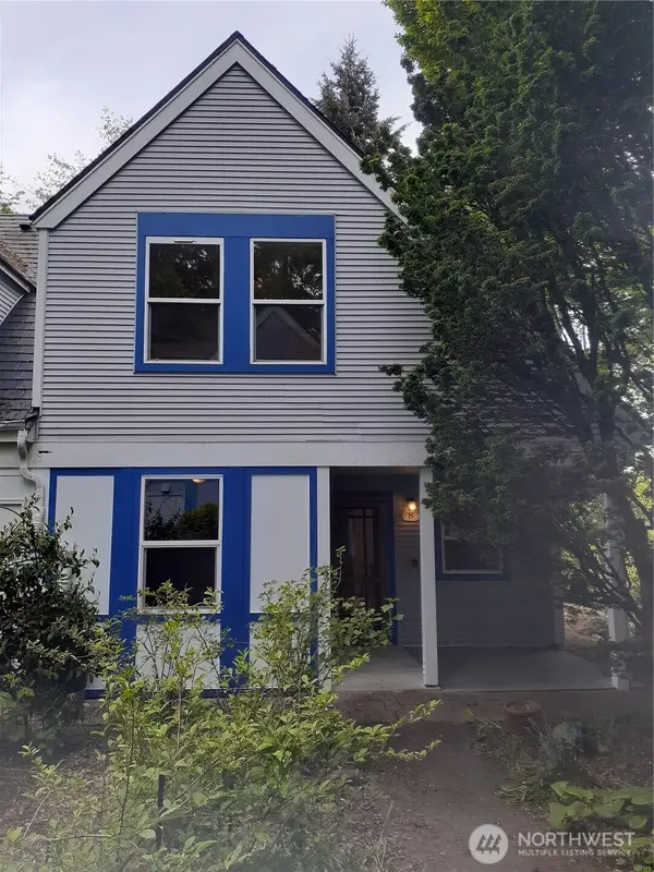 353 Wallace Way Ne #8, Bainbridge Island, WA 98110