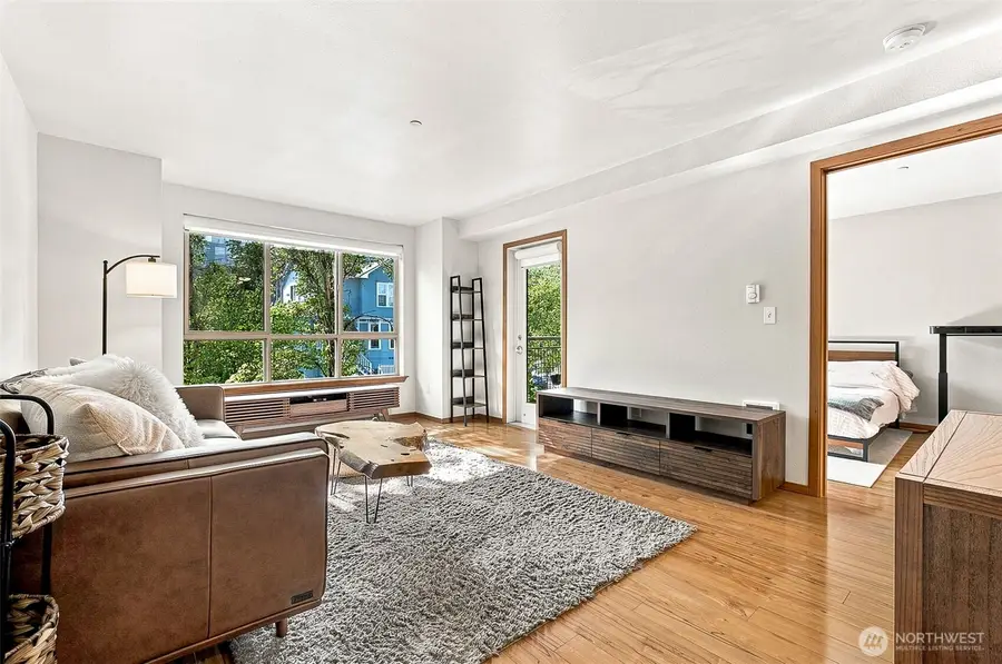 412 11th Avenue #303, Seattle, WA 98122 - #3