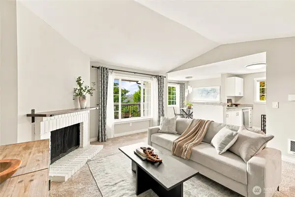 12404 E Gibson Road #L306, Everett, WA 98204