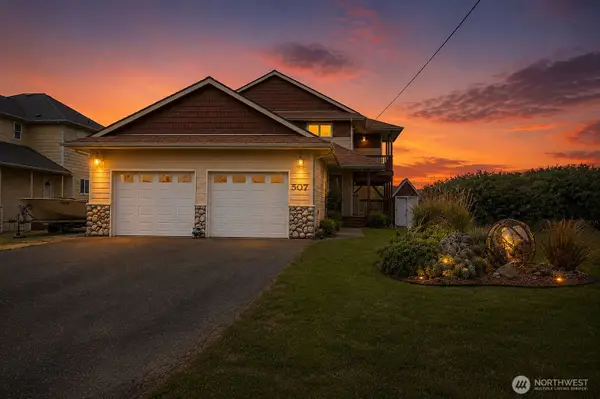 507 Sand Dune Avenue Sw, Ocean Shores, WA 98569