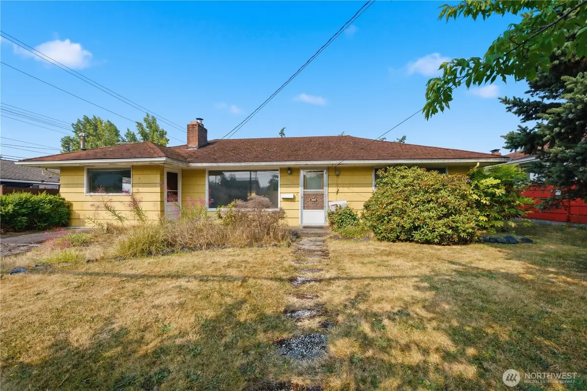 1919 S 15th Street, Mount Vernon, WA 98274 - #1