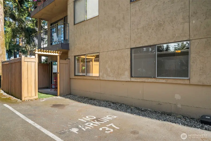 750 N 143rd Street #B7, Seattle, WA 98133 - #3