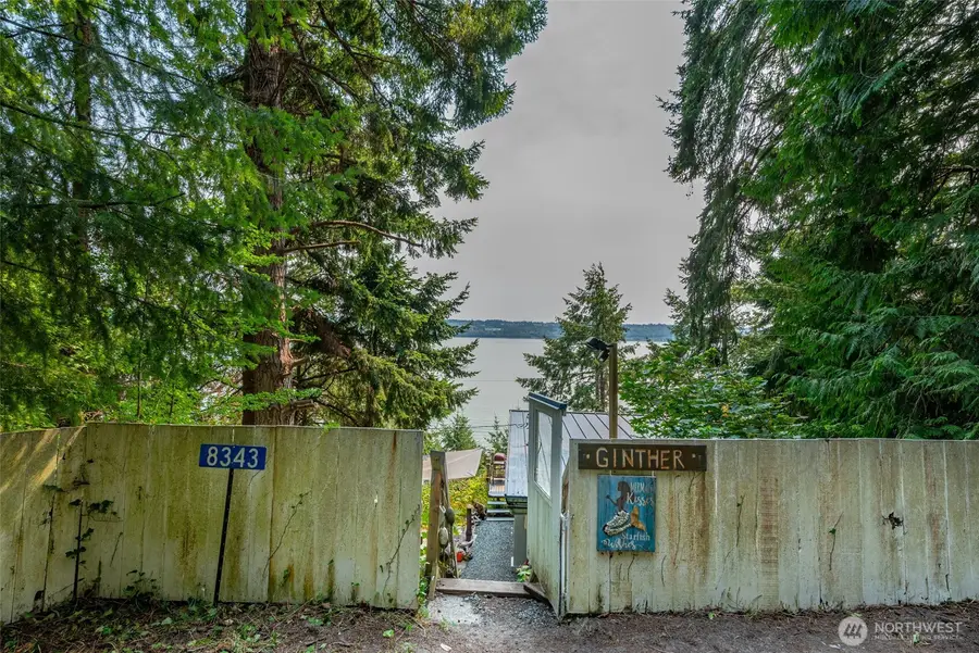 8343 Franklin Road, Clinton, WA 98236 - #2