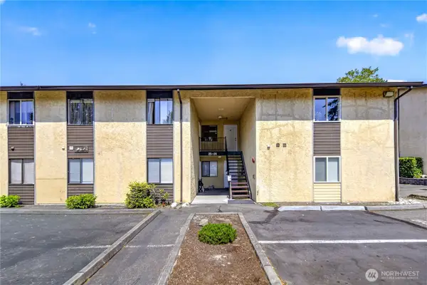 14510 124th Avenue Ne #C28, Kirkland, WA 98034