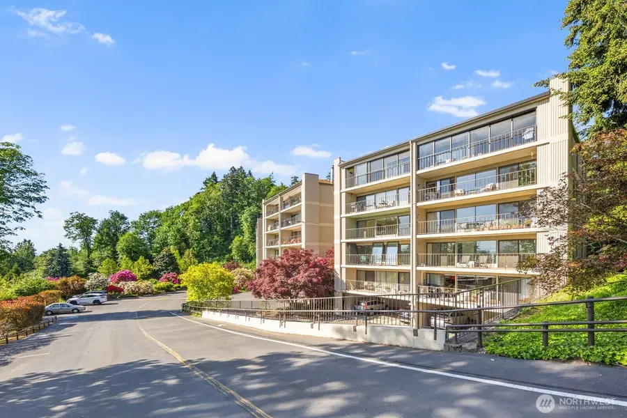 8001 Sand Point Way Ne #C57, Seattle, WA 98115 - #3
