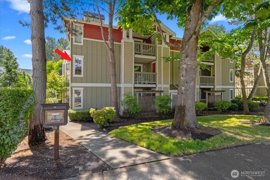 7711 NE 175th Street #F202, Kenmore, WA 98028 - #2