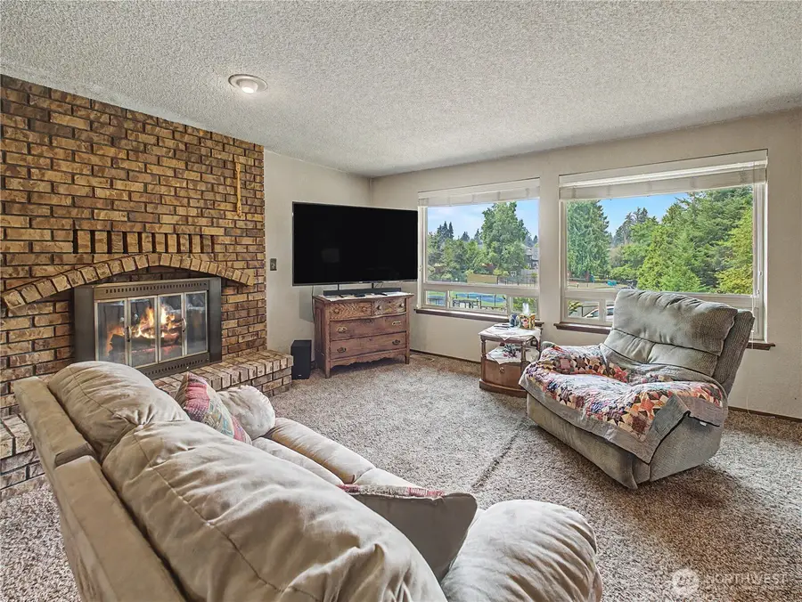 5310 W Tapps Drive E, Lake Tapps, WA 98391 - #3