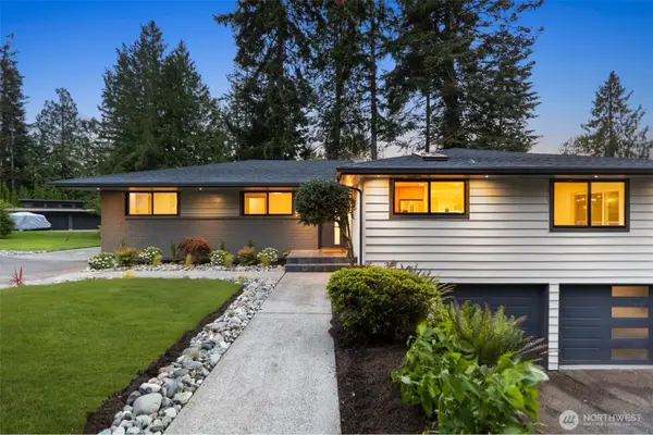 16858 76th Avenue W, Edmonds, WA 98026