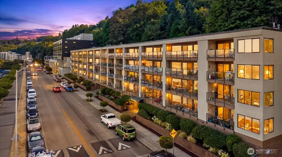 1301 Harbor Avenue Sw #310, Seattle, WA 98116 - #2