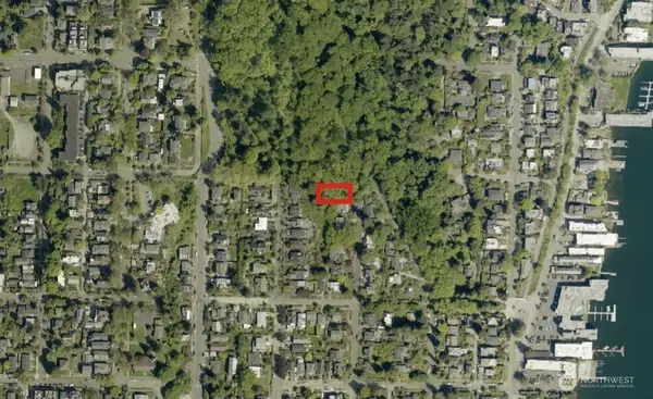 501 33rd Avenue S #14, Seattle, WA 98144