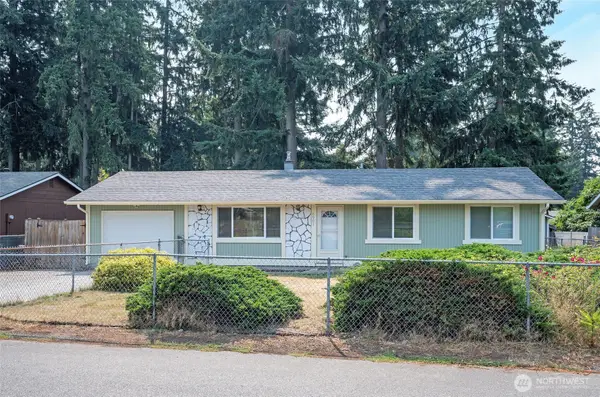 8901 Quinault Loop Ne, Olympia, WA 98516
