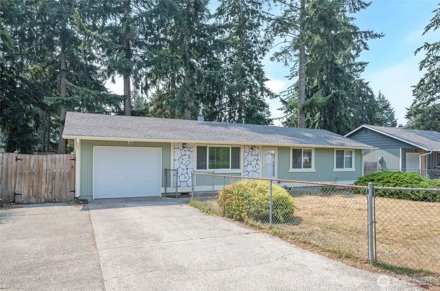 8901 Quinault Loop Ne, Olympia, WA 98516 - #2