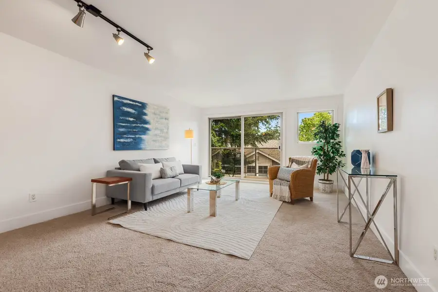 8503 Bowdoin Way #201, Edmonds, WA 98026 - #2
