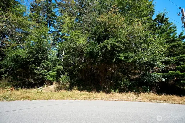 2 Sycamore Road #3, Coupeville, WA 98239