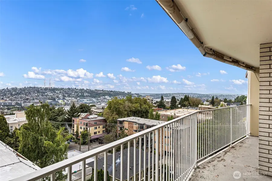 525 Belmont Avenue E #6C, Seattle, WA 98102 - #3