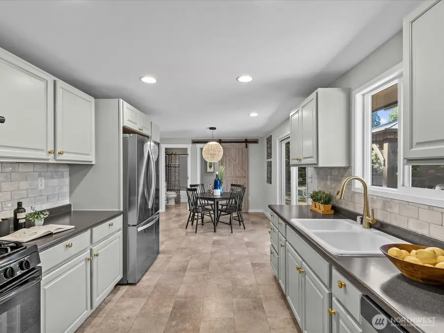 22628 87th Avenue W, Edmonds, WA 98026 - #3