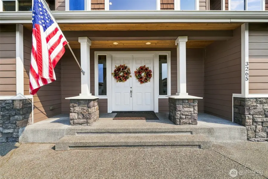 3265 Phillips Avenue, Enumclaw, WA 98022 - #2
