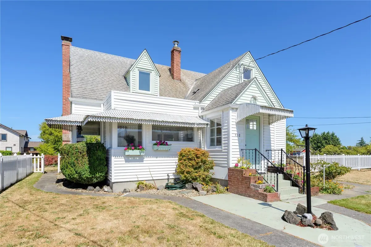 432 E Front Street, Port Angeles, WA 98362 - #1