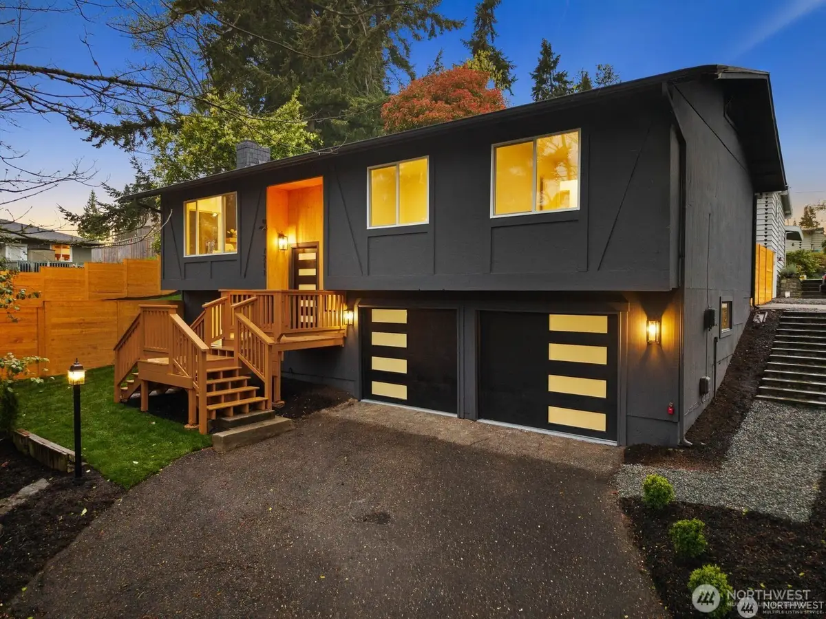 7211 182nd Street Sw, Edmonds, WA 98026 - #1