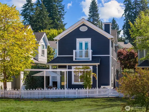 1827 Parade Grounds Avenue Ne, Bainbridge Island, WA 98110