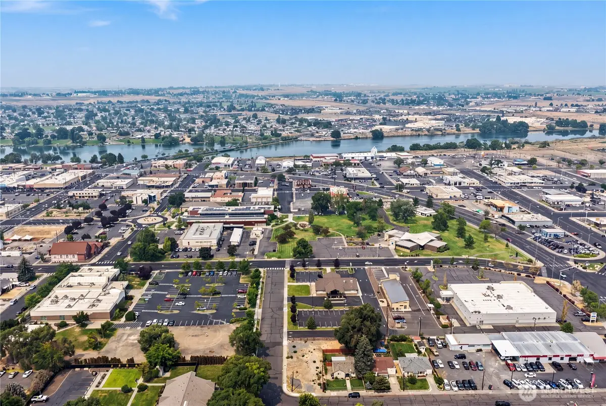 402 E Walnut Avenue #9, Moses Lake, WA 98837 - #1