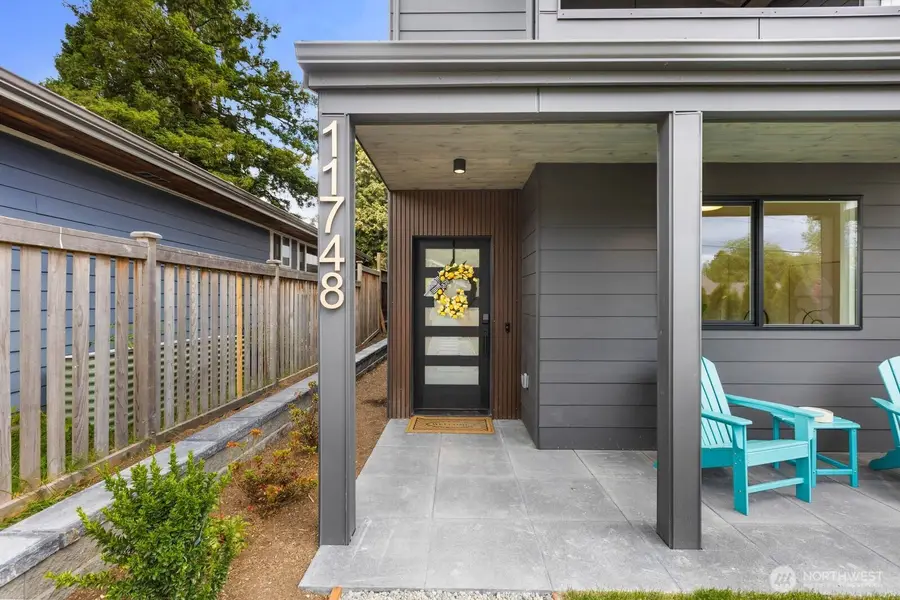 11748 Dayton Avenue N, Seattle, WA 98133 - #3