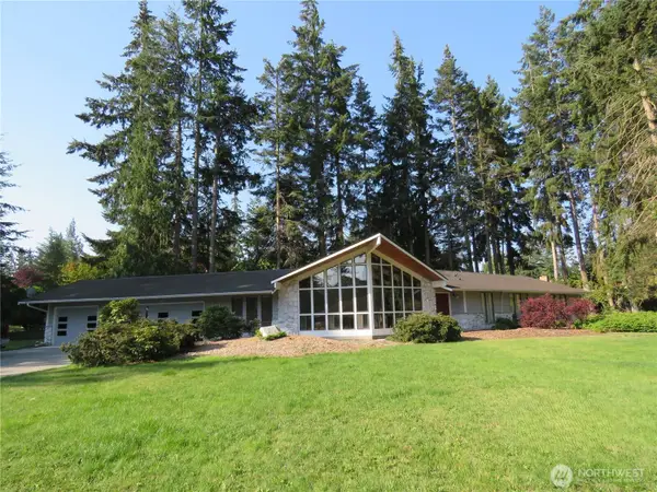 100 Sunland Drive, Sequim, WA 98382