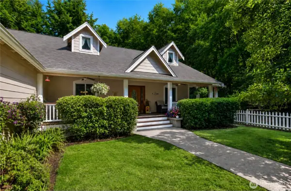 351 E Island Shores Road, Shelton, WA 98584