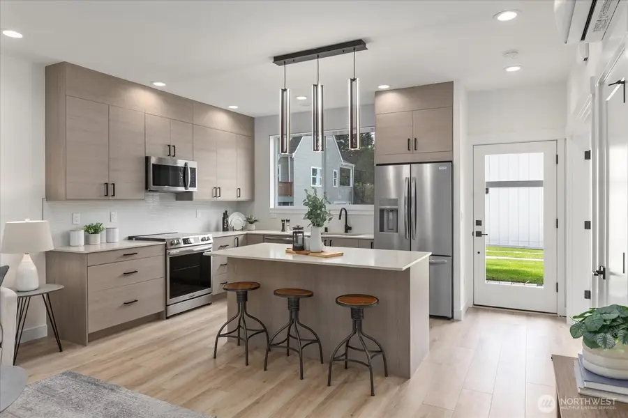 10326 Ashworth Avenue N, Seattle, WA 98133 - #2
