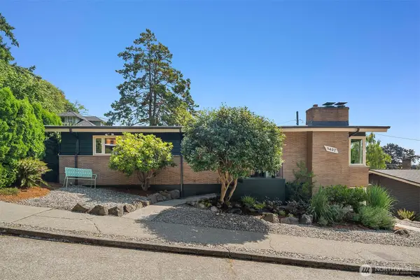 5407 SW Beach Drive Terrace, Seattle, WA 98116