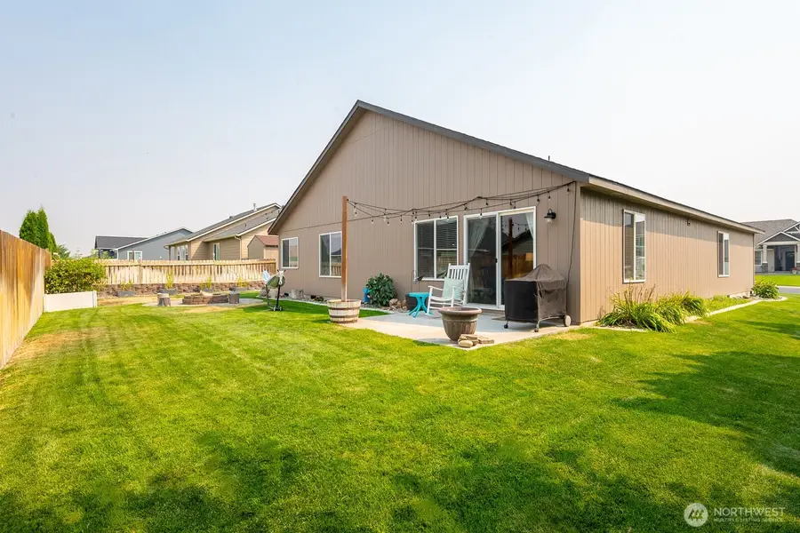 811 7th Avenue Ne, Ephrata, WA 98823 - #3