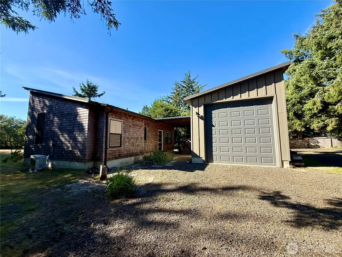 813 Salmonbery Beach, Grayland, WA 98547 - #1