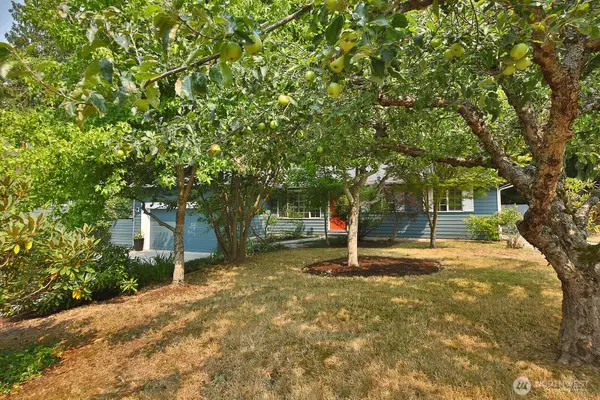 1421 Channel View Lane, Freeland, WA 98249