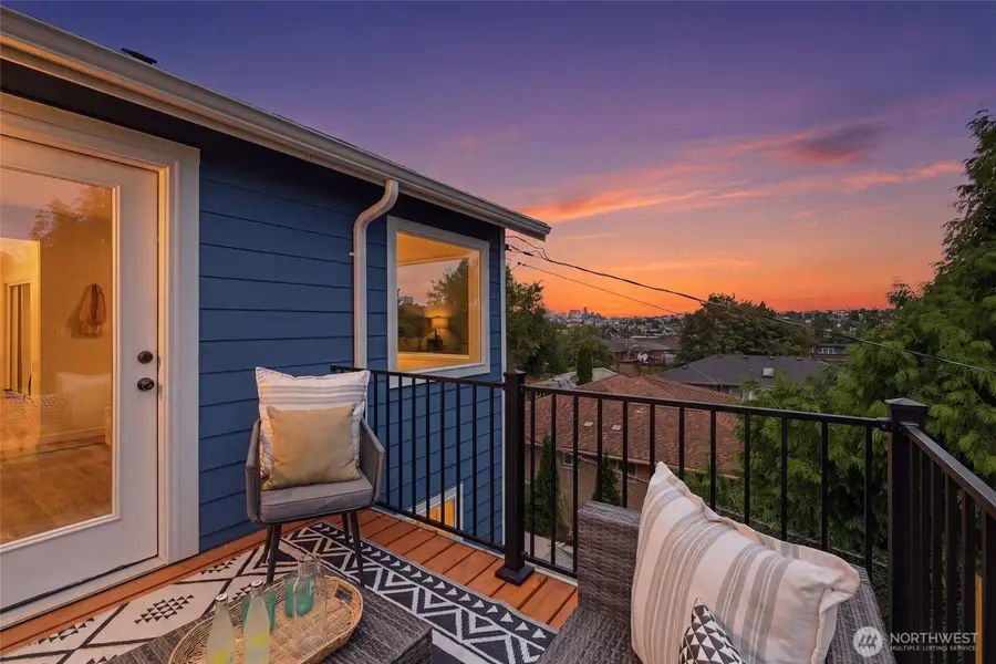 2517 23rd Avenue, Seattle, WA 98144 - #2