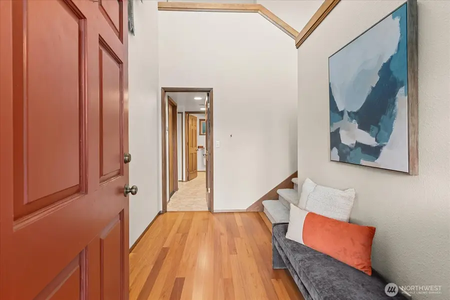 5204 137th Place Se, Bellevue, WA 98006 - #2