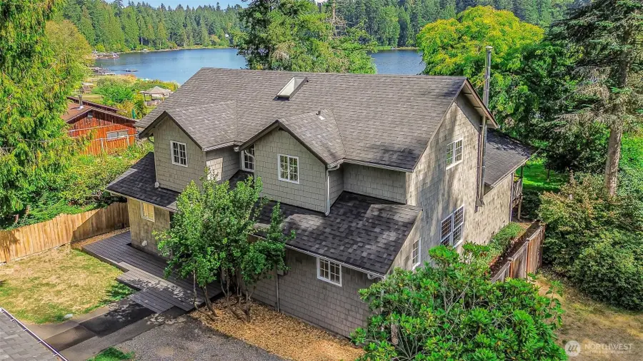 18404 W Spring Lake Drive Se, Renton, WA 98058 - #2