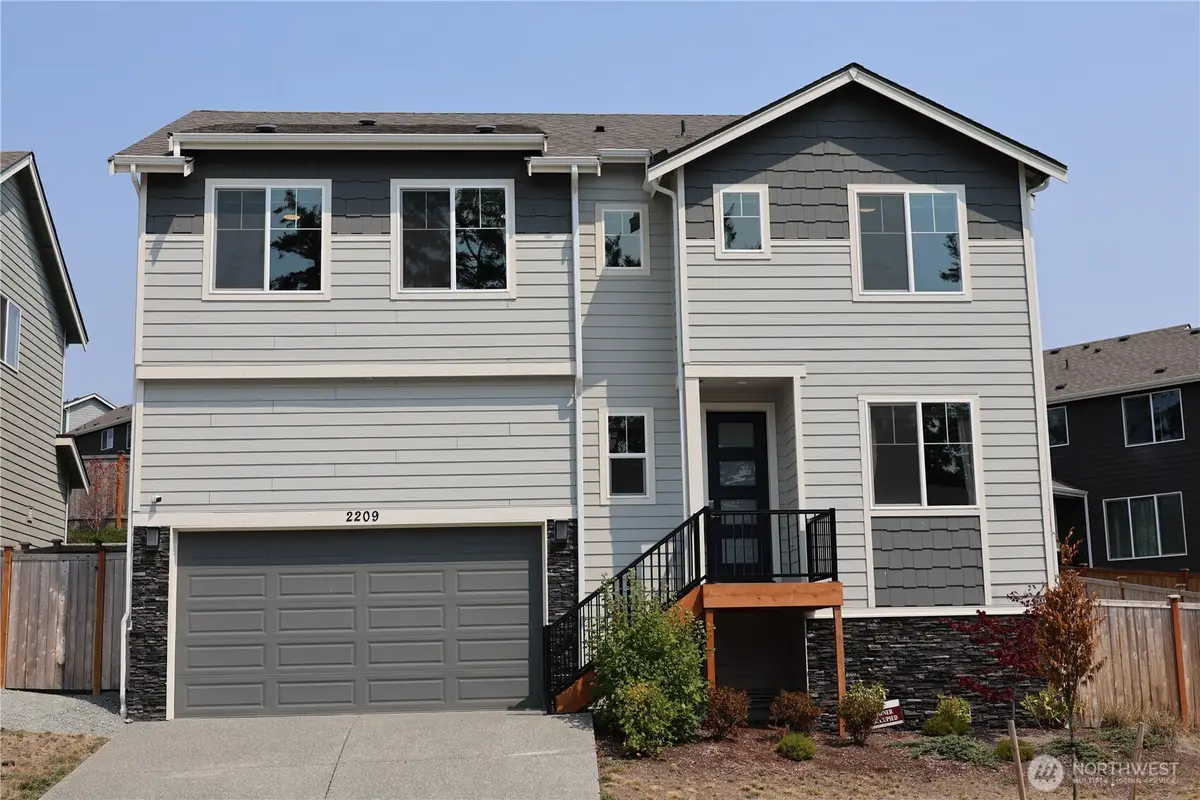 2209 SW Putnam Drive, Oak Harbor, WA 98277 - #1