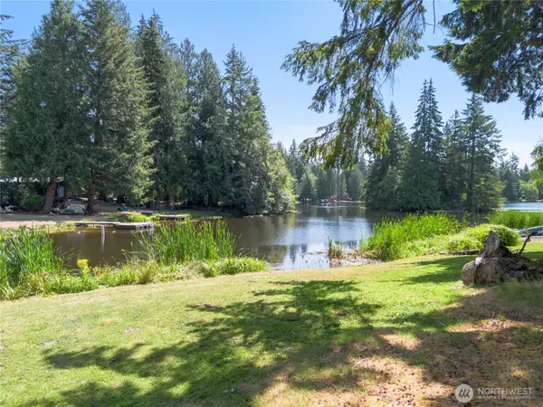 550 E Lakeshore Drive W, Shelton, WA 98584