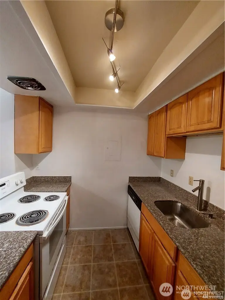 14665 NE 34th Street #B22, Bellevue, WA 98007 - #2