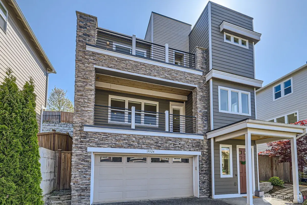 19524 81st Place Ne, Kenmore, WA 98028 - #1