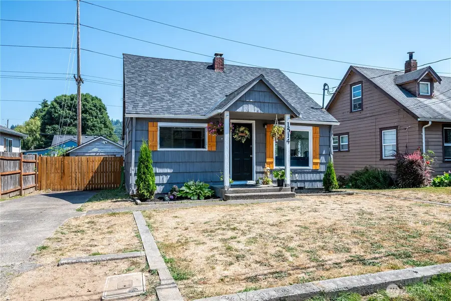 1514 N 1st Avenue, Kelso, WA 98626 - #2