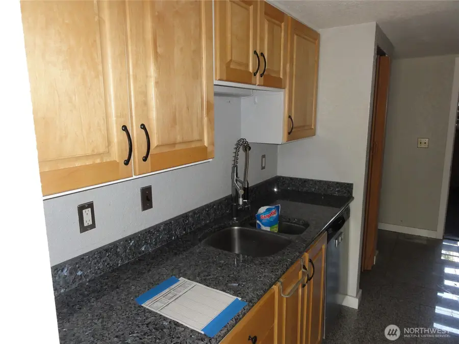 23511 102nd Avenue Se #D102, Kent, WA 98031 - #3